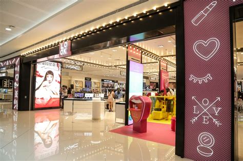 makeup store 46268|LOOK At Me PH .
